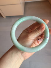 Load image into Gallery viewer, 75.7mm certified Type A 100% Natural sunny green/light green round cut plus size Jadeite Jade bangle AY100-9626