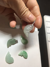 Load image into Gallery viewer, 100% Natural type A clear/ sunny green/ purple jadeite jade 3D fish Pendant BL71