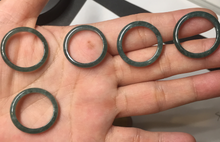 Load image into Gallery viewer, 100% natural type A icy watery light green/blue/gray Guatemala jadeite jade band ring R118