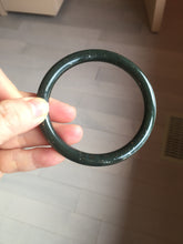 Load image into Gallery viewer, 61.5mm 100% Natural dark green/black meteorite Stellar Night sky slim round cut nephrite bangle HN61-0753