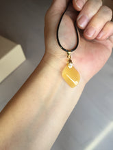 Load image into Gallery viewer, 100% natural type A jadeite jade icy watery yellow green black Willow leaf pendant group AX152