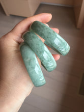Load image into Gallery viewer, 51.7 mm Type A 100% Natural bean green thin style Jadeite Jade bangle PH162