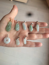 Load image into Gallery viewer, 100% Natural type A icy oily dark green Jadeite Jade seashell (福贝) pendant F146