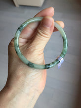 Load image into Gallery viewer, 55.6mm Certified Type A 100% Natural green/black/gray/purple with dark green floating flowers slim round cut Jadeite bangle PD46-5748