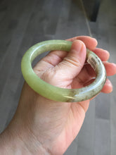 Load image into Gallery viewer, 55.5mm Certified Type A 100% Natural green yellow/sugar brown flying dandelions nephrite Jade bangle HN51-0488