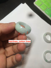 Load image into Gallery viewer, Size 8-9 100% natural type A sunny green/white (白底青) jadeite jade band ring AT98