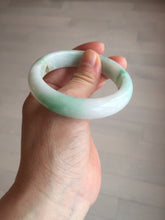 Load image into Gallery viewer, 53mm 100% natural certified sunny green/white(白底青) jadeite jade bangle BK81-5255