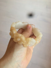 Load image into Gallery viewer, 56.7mm 100% natural light yellow/white Quartzite (Shetaicui jade) carved galsang flower(格桑花) bangle XY68