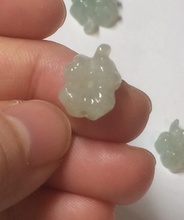 Load image into Gallery viewer, 100% natural type A legit green/yellow four-leaf clover jadeite jade pendants BG46