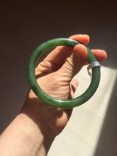 Load image into Gallery viewer, 61.5mm certified 100% Natural dark green black (碧玉) round cut nephrite Jade bangle HT105-1579