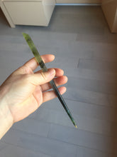 Load image into Gallery viewer, 19.5cm 100% Natural black light yellow black Xiu Jade (Serpentine) Hairpin AW58