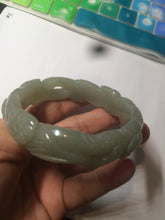 Load image into Gallery viewer, 59.5mm 100% natural light green/gray Quartzite (Shetaicui jade) carved flowers bangle XY61