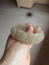 Load image into Gallery viewer, 55mm 100% natural light pale pink/gray/beige Quartzite (Shetaicui jade) carved flowers bangle SY51
