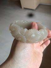 Load image into Gallery viewer, 55mm 100% natural light pale pink/gray/beige Quartzite (Shetaicui jade) carved flowers bangle SY51
