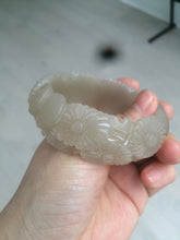 Load image into Gallery viewer, 55mm 100% natural light pale pink/gray/beige Quartzite (Shetaicui jade) carved flowers bangle SY51