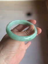 Load image into Gallery viewer, 50.5mm Certified Type A 100% Natural sunny apple green/red Jadeite Jade oval bangle AJ67-0170