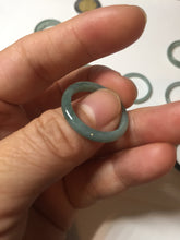 Load image into Gallery viewer, 18.1mm size 8 100% natural type A icy watery green/blue slim style Guatemala jadeite jade band ring group BP75