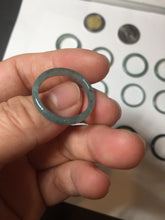 Load image into Gallery viewer, 18.1mm size 8 100% natural type A icy watery green/blue slim style Guatemala jadeite jade band ring group BP75