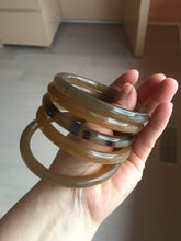 Load image into Gallery viewer, 60-64.5mm 100% Natural black brown beige slim Buffalo Horn bangle group CB56