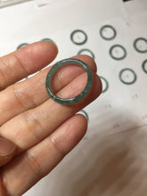 Load image into Gallery viewer, 18.1mm size 8 100% natural type A icy watery green/blue slim style Guatemala jadeite jade band ring group PE81