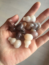 Load image into Gallery viewer, 100% natural icy purple/brown/red Quartzite (jinsi jade, 金丝玉) Golden Silk Jade gourd ( 葫芦, 福禄) pendant/handhold worry stone/desk decor SY73