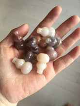 Load image into Gallery viewer, 100% natural icy purple/brown/red Quartzite (jinsi jade, 金丝玉) Golden Silk Jade gourd ( 葫芦, 福禄) pendant/handhold worry stone/desk decor SY73