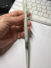 Load image into Gallery viewer, 20cm 100% Natural black light yellow Xiu Jade (Serpentine) Hairpin AW55