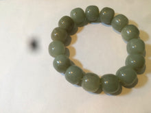 Load image into Gallery viewer, 14x13mm 100% Natural light green/gray vintage style nephrite Jade bead bracelet HF38