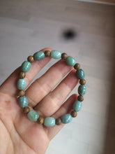 Load image into Gallery viewer, 9.2x8.1mm 100% natural type A green jadeite jade olive shape(LU LU TONG) beads bracelet AZ23
