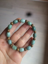 Load image into Gallery viewer, 9.2x8.1mm 100% natural type A green jadeite jade olive shape(LU LU TONG) beads bracelet AZ23
