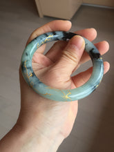 Load image into Gallery viewer, 58mm 100% Natural type A icy watery green dark carved flowers golden-painted round cut Jadeite Jade bangle PH76-5856