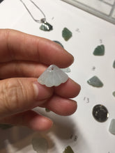 Load image into Gallery viewer, 18x11mm Type A 100% icy watery natural green blue purple white seashell/wing jadeite Jade Pendant necklace group F156