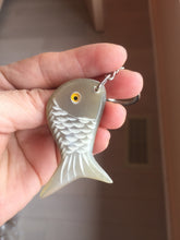 Load image into Gallery viewer, 52x23mm 100% Natural black brown yellow Buffalo Horn 3d carved fish Keychain, pendant, bag hanging group NJ3