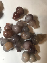 Load image into Gallery viewer, 100% natural icy purple/brown/red Quartzite (jinsi jade, 金丝玉) Golden Silk Jade gourd ( 葫芦, 福禄) pendant/handhold worry stone/desk decor SY73