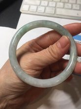 Load image into Gallery viewer, 57.5mm certified 100% natural Type A light green white round cut jadeite jade bangle PE11-3843