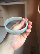 Load image into Gallery viewer, 68.3mm certified 100% natural Type A ligit green white with green floating flowers thin jadeite jade bangle AZ173-1027