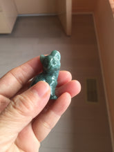 Load image into Gallery viewer, 100% Natural green/blue/gray/black Guatemala jadeite Jade cat desk decor/worry stone PF7