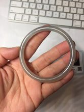 Load image into Gallery viewer, 58.5mm Certified 100% Natural Icy Watery Gray Very Light Smoky Purple (烟紫) round cut Nephrite Bangle HN228-9110