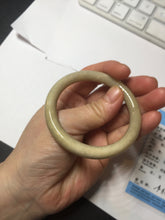 Load image into Gallery viewer, 50.5mm certified 100% natural Type A light yellow round cut jadeite jade bangle BS8-9570