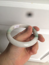 Load image into Gallery viewer, 60.6mm certified 100% Natural green/white with green floating flowers Jadeite Jade bangle AZ36-4373