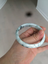 Load image into Gallery viewer, 51.5mm certified 100% natural Type A light green/white with green floating flowers oval jadeite jade bangle AM83-1631