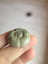 Load image into Gallery viewer, 23.3-28mm 100% natural light green/yellow/gray carved sunflower jadeite jade beads (supplies, add-on items) AY42