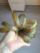 Load image into Gallery viewer, 66.7-71.1mm 100% Natural black brown beige thin Buffalo Horn bangle group AW10