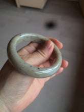 Load image into Gallery viewer, 52.8mm 100% Natural white/beige/gray with floating dandelions nephrite jade bangle HT96