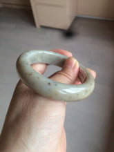 Load image into Gallery viewer, 52.8mm 100% Natural white/beige/gray with floating dandelions nephrite jade bangle HT96