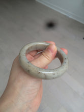 Load image into Gallery viewer, 52.8mm 100% Natural white/beige/gray with floating dandelions nephrite jade bangle HT96