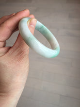 Load image into Gallery viewer, 53mm 100% natural certified sunny green/white(白底青) jadeite jade bangle BK81-5255