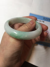 Load image into Gallery viewer, 53mm 100% natural certified sunny green/white(白底青) jadeite jade bangle BK81-5255