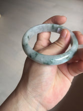 Load image into Gallery viewer, 54.9mm Certificated light green/purple with green floating flowers jadeite jade bangle S84-7072