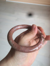 Load image into Gallery viewer, 58.9mm 100% natural Etruscan earth red round cut rose stone (Rhodonite)bangle XY76